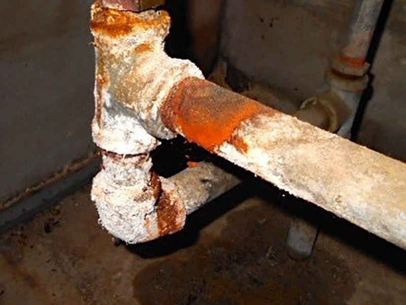 bad galvanized steel pipes